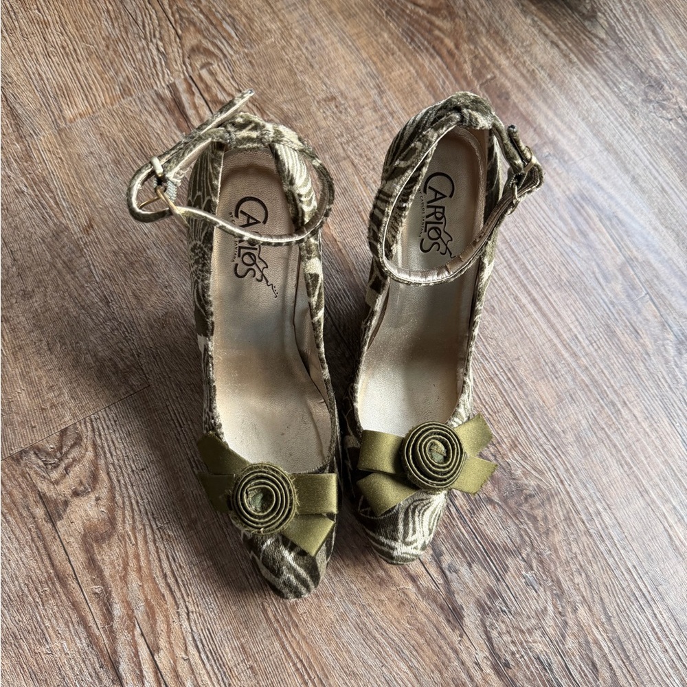 Carlos Santana Olive and Beige Patterned Heels
